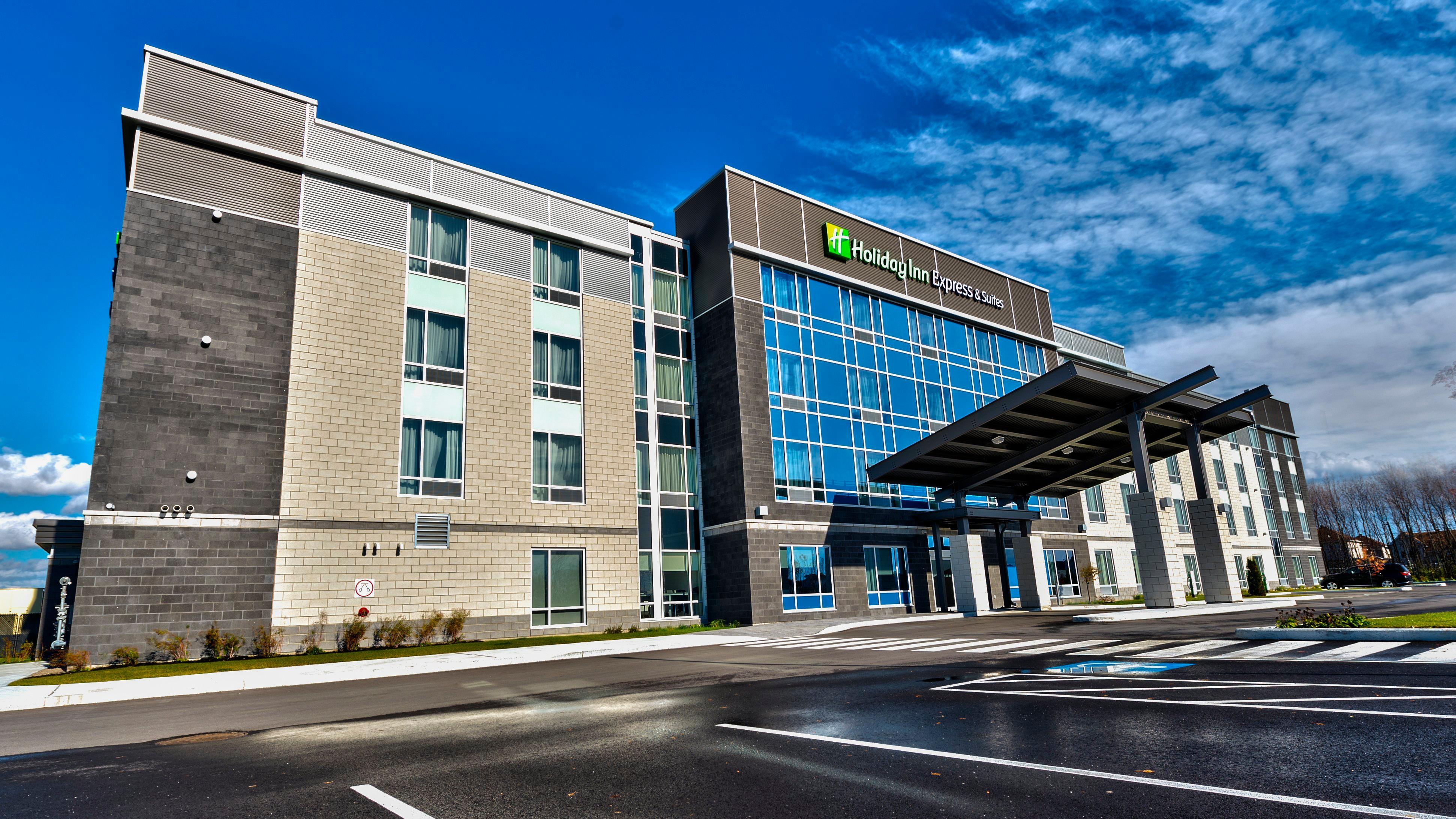 Holiday Inn Express & Suites Vaudreuil-Dorion By Ihg Экстерьер фото