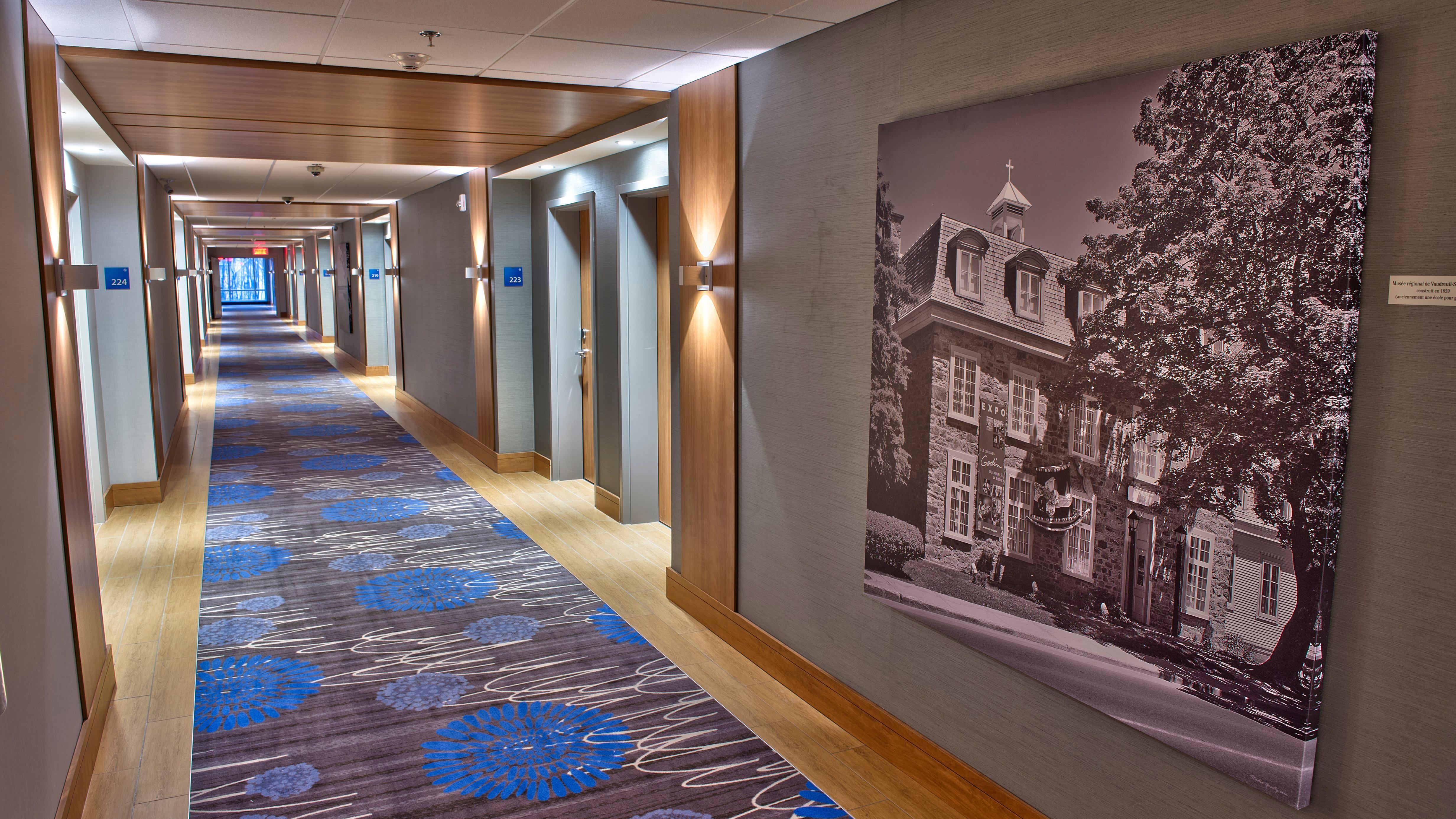 Holiday Inn Express & Suites Vaudreuil-Dorion By Ihg Экстерьер фото